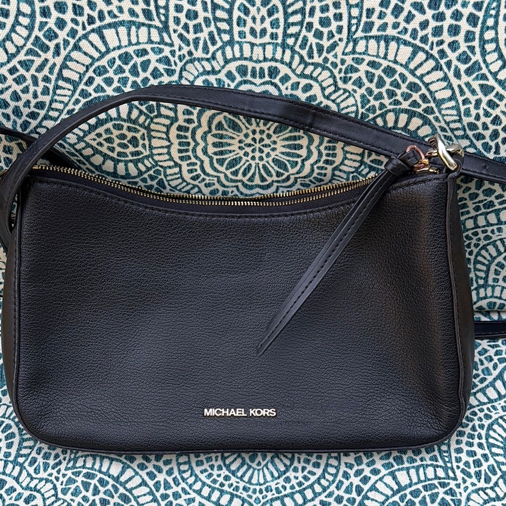 Michael Kors Black Sleek Leather Shoulder Bag
